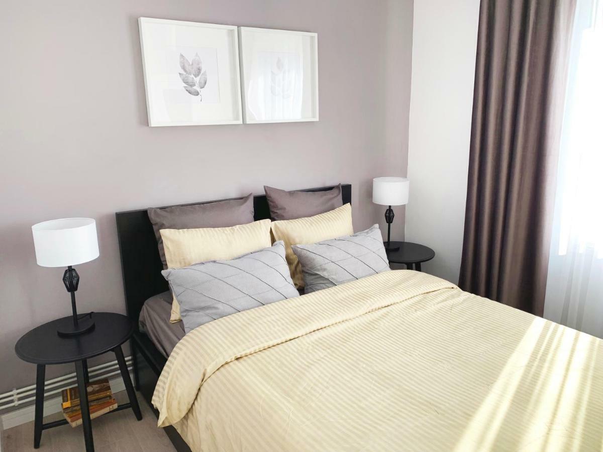 בראשוב Mhc Quiet Deluxe Suite Near Downtown - Free Parking מראה חיצוני תמונה